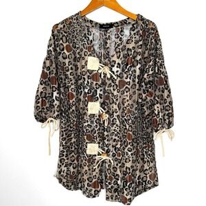 Kactus leopard print button‎ front top